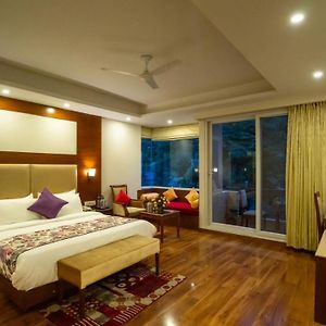 Valley View Room